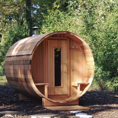 Família vermelha de Cedar Barrel Sauna House For da pessoa exterior da sala 6 da sauna do tambor do círculo do vapor